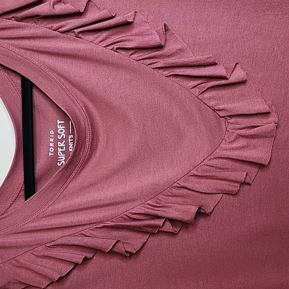 Torrid Soft Knits Sz 2  Mauve Fringe Top - Picture 4 of 8